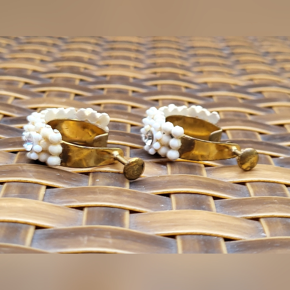 Vintage goldtone beaded hoops, 1" - Picture 6 of 11